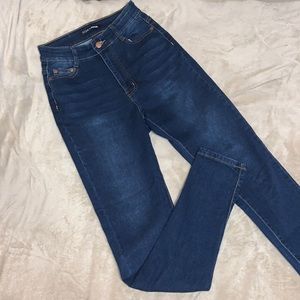 Blue skinny jeans from Fashion Nova size 7/8